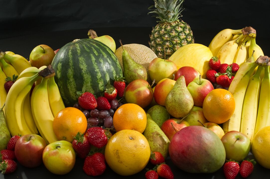 meyveler vitamin komplekslerinin taşıyıcılarıdır